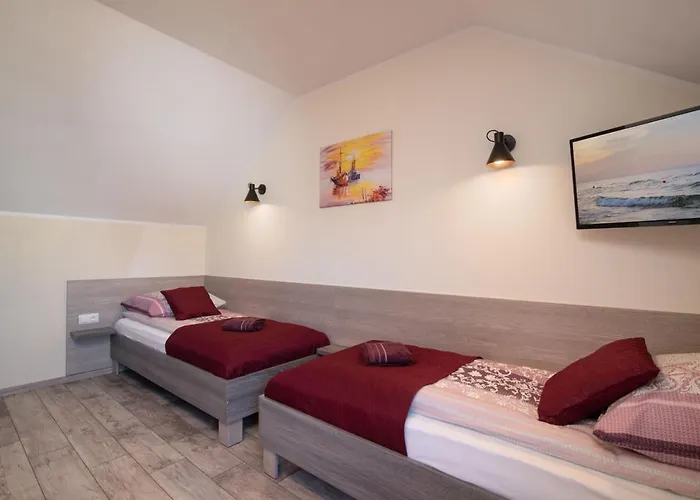 I Genaker بيت للعطل Jastrzębia Góra